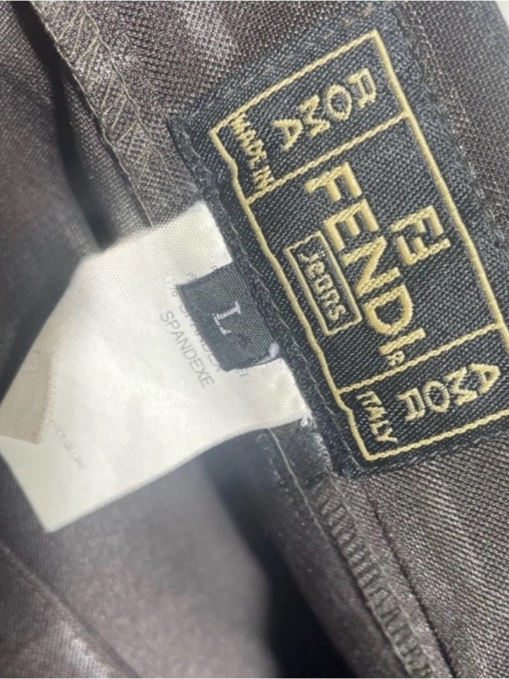 Fendi Vintage Monogram Deep Brown Zucca Leggings Skinny Pants
Size M - Picture 6 of 7